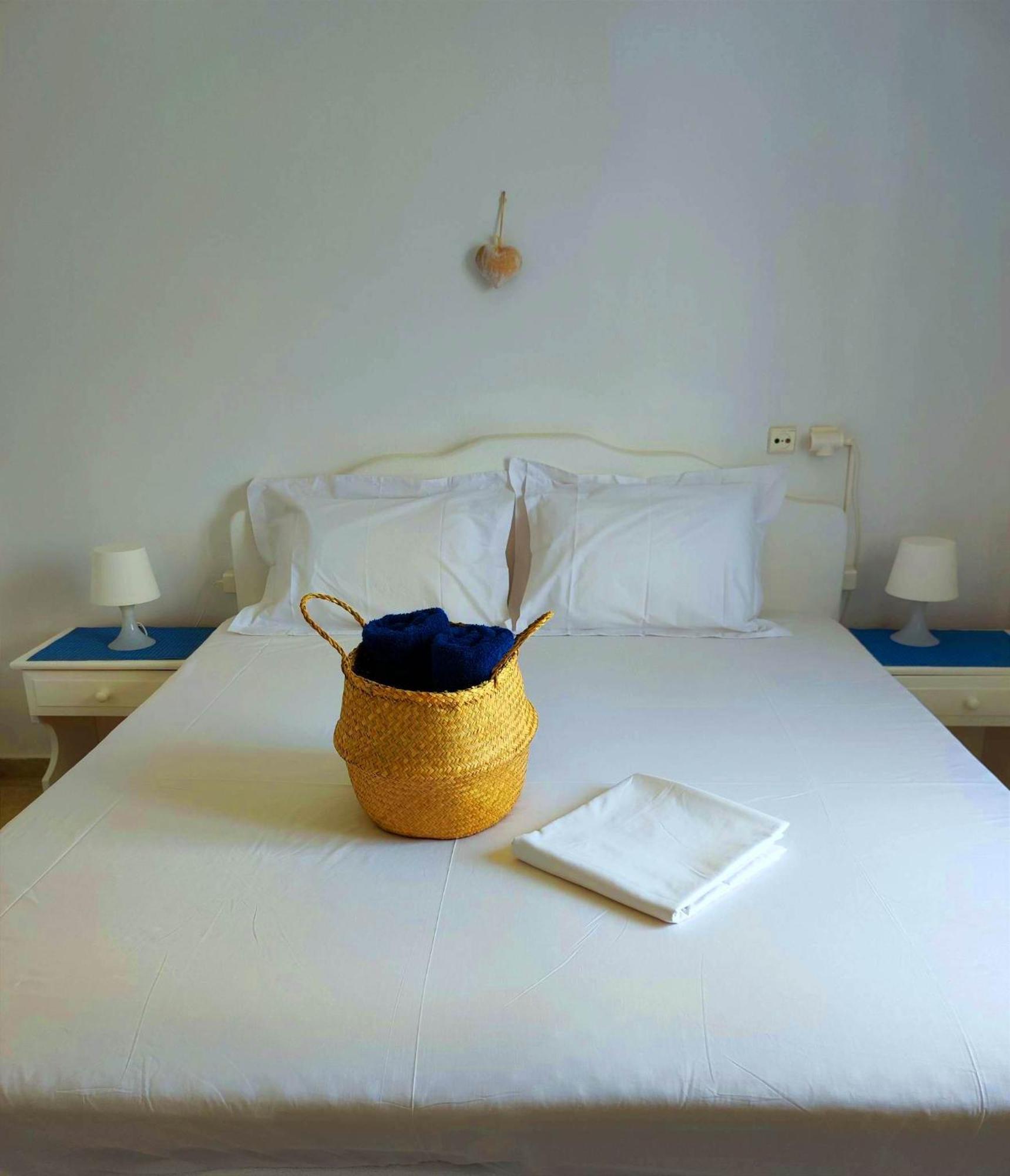 Georgia Rooms Milos Plaka  Exterior foto